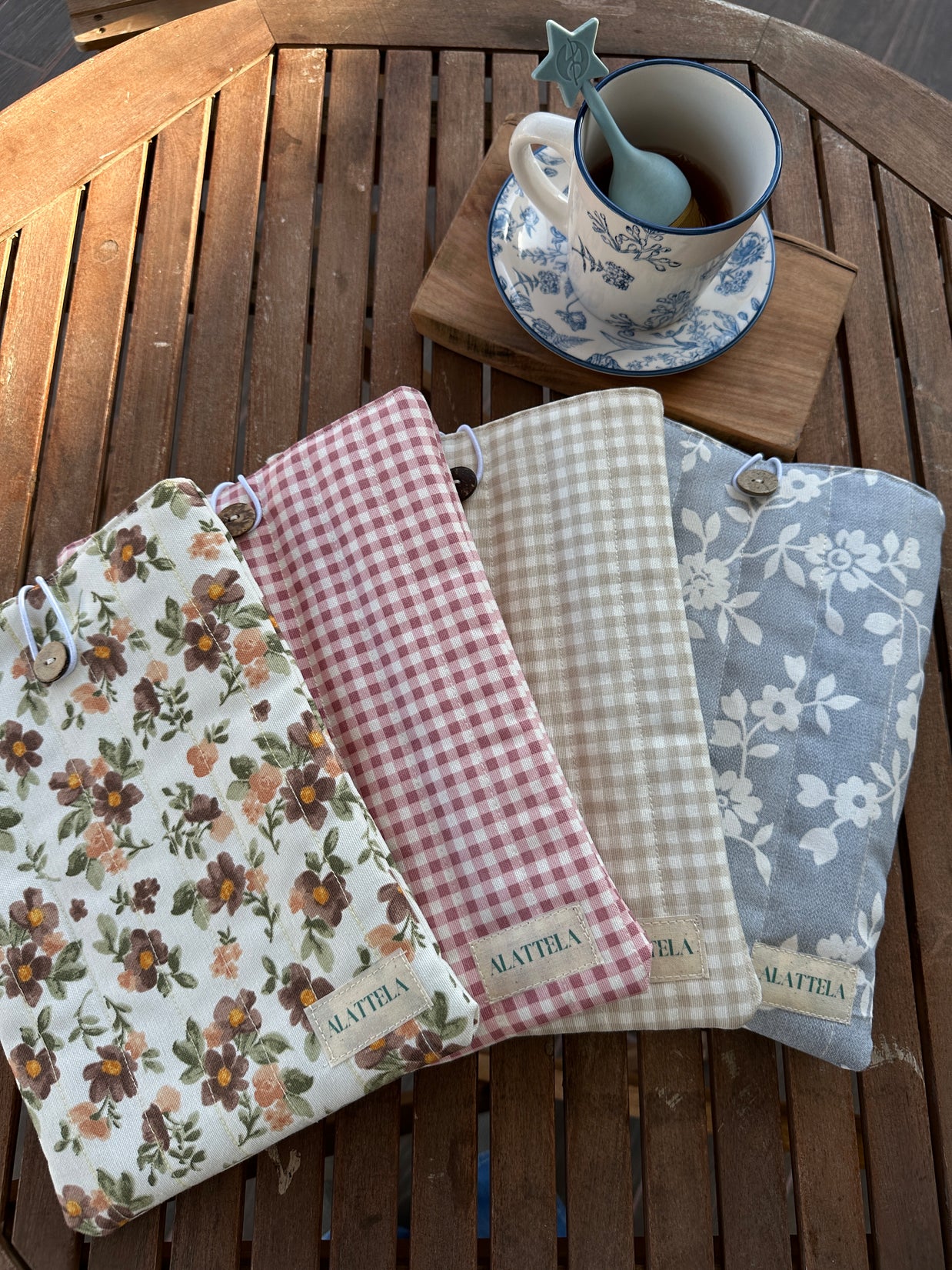 Funda para Libros/Tablet/I-Pad Diseño "Bosque de Flores"
