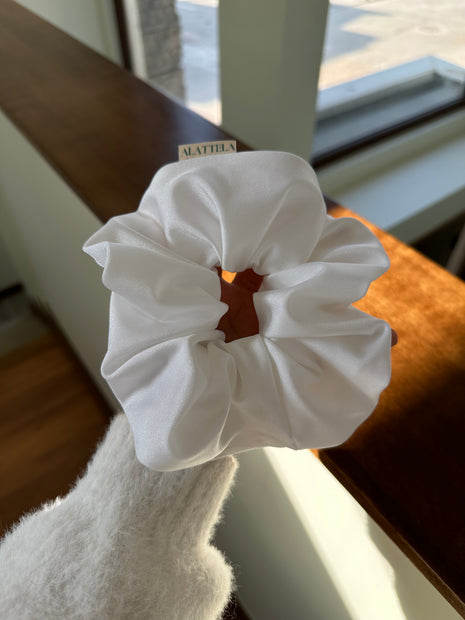 Scrunchie Brillo Color Blanco